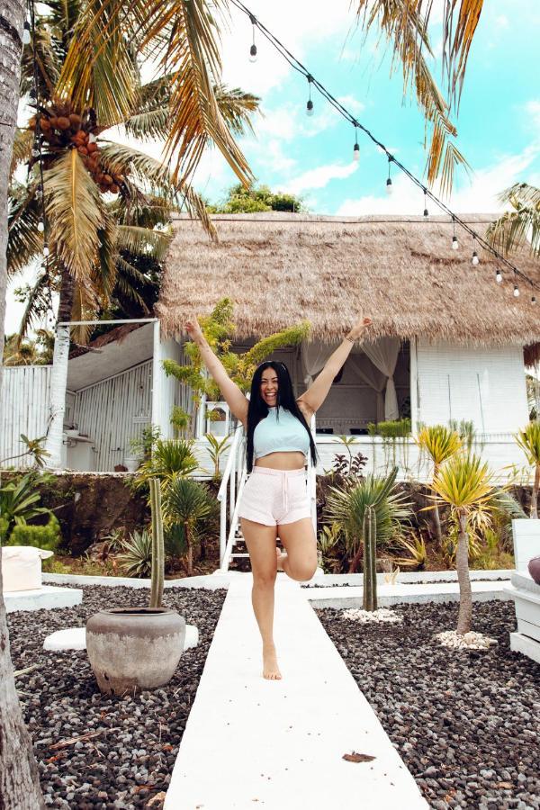 Tropical Glamping Nusa Penida - Private Romantic Seaside Bungalow Diamond Beach Pelilit Ngoại thất bức ảnh